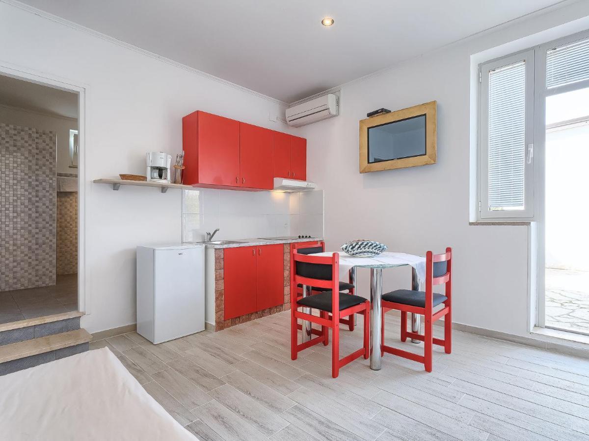 Apartment Nika-5 By Interhome Umago Esterno foto